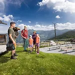 Hochalmbahnen 20w3, Alpenflieder, Nahe Gondel, Hunde Willkommen Rauris