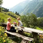 Hochalmbahnen 20w3, Alpenflieder, Nahe Gondel, Hunde Willkommen *